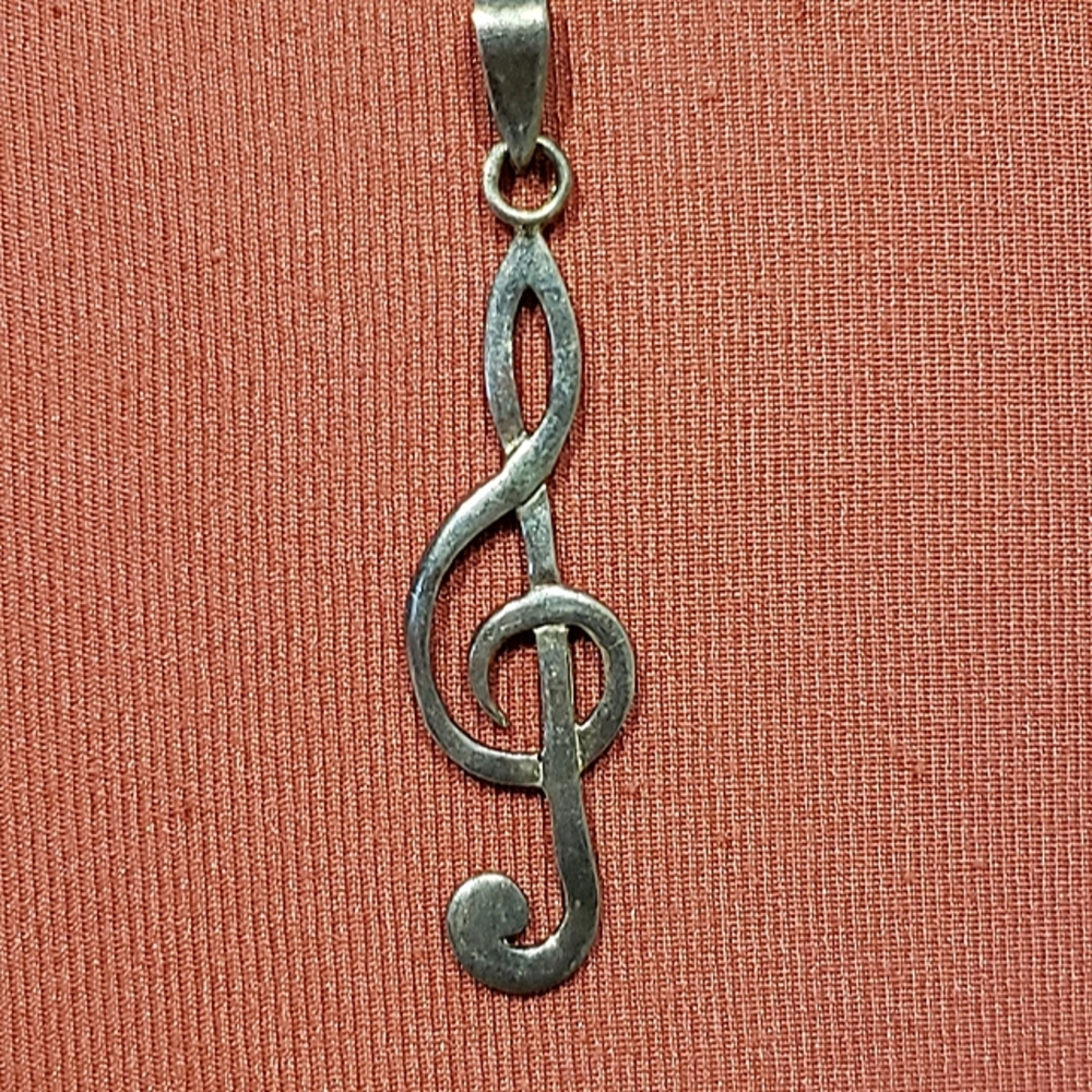 Music symbol pendants